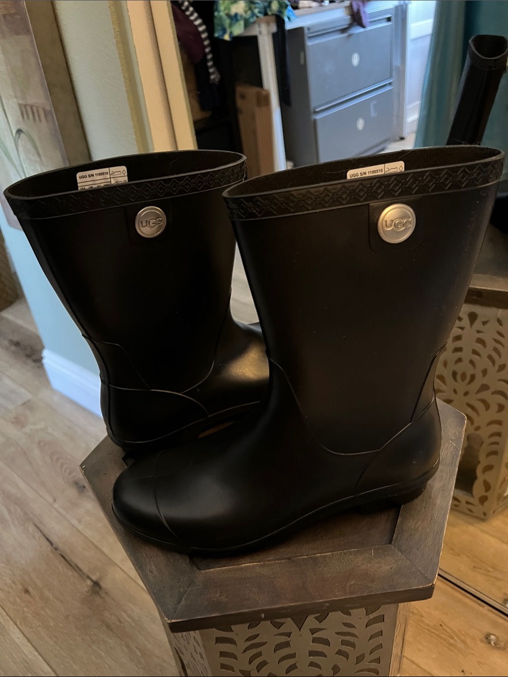 1 hour sale. UGG Black Short Rain Boots - Waterproof Pull-On Style - Picture 6 of 8